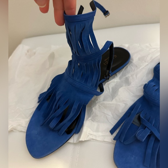 Gucci Black Fringe Gladiator Sandals - Picture 3 of 5